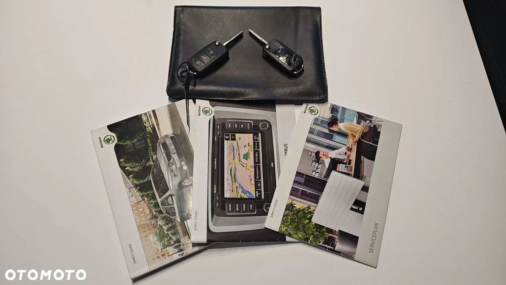 Skoda Octavia 2.0 TDI CR DPF RS - 40