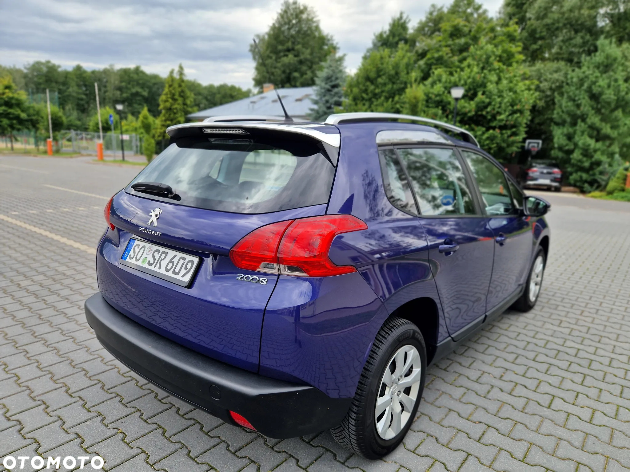 Peugeot 2008 - 10