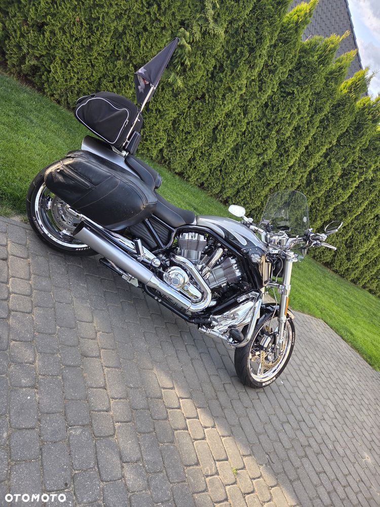 Harley-Davidson V-Rod Muscle - 3