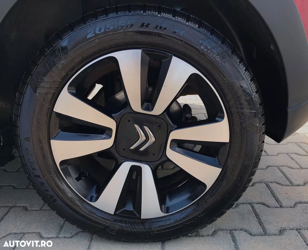 Citroën C3 1.2 PureTech S&S EAT6 Shine - 35