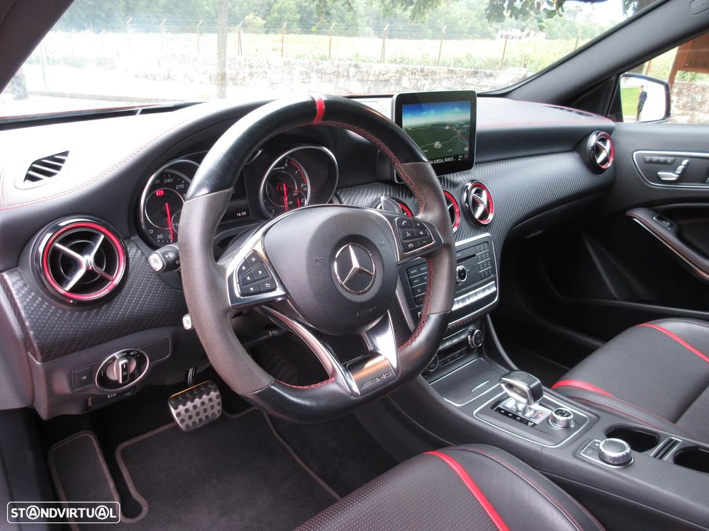 Mercedes-Benz A 45 AMG 4-Matic - 23