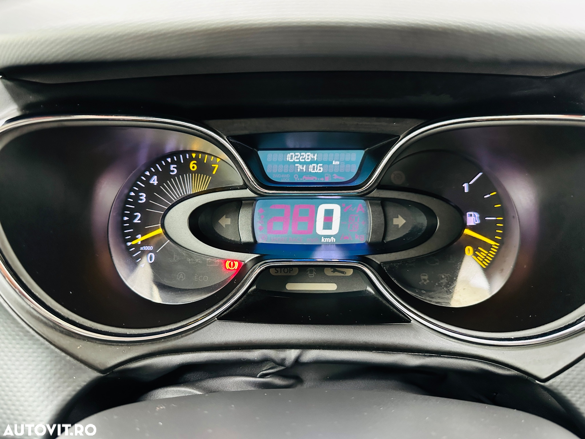 Renault Captur - 28
