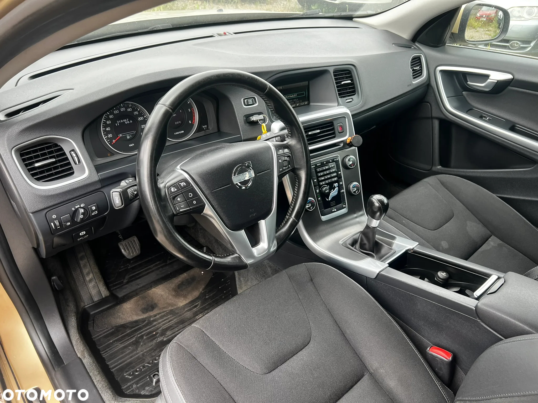 Volvo V60 DRIVe Momentum - 5