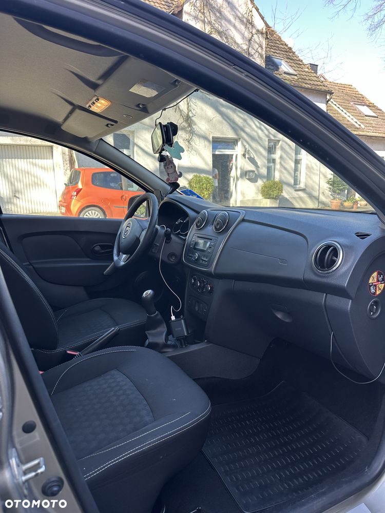 Dacia Sandero - 6