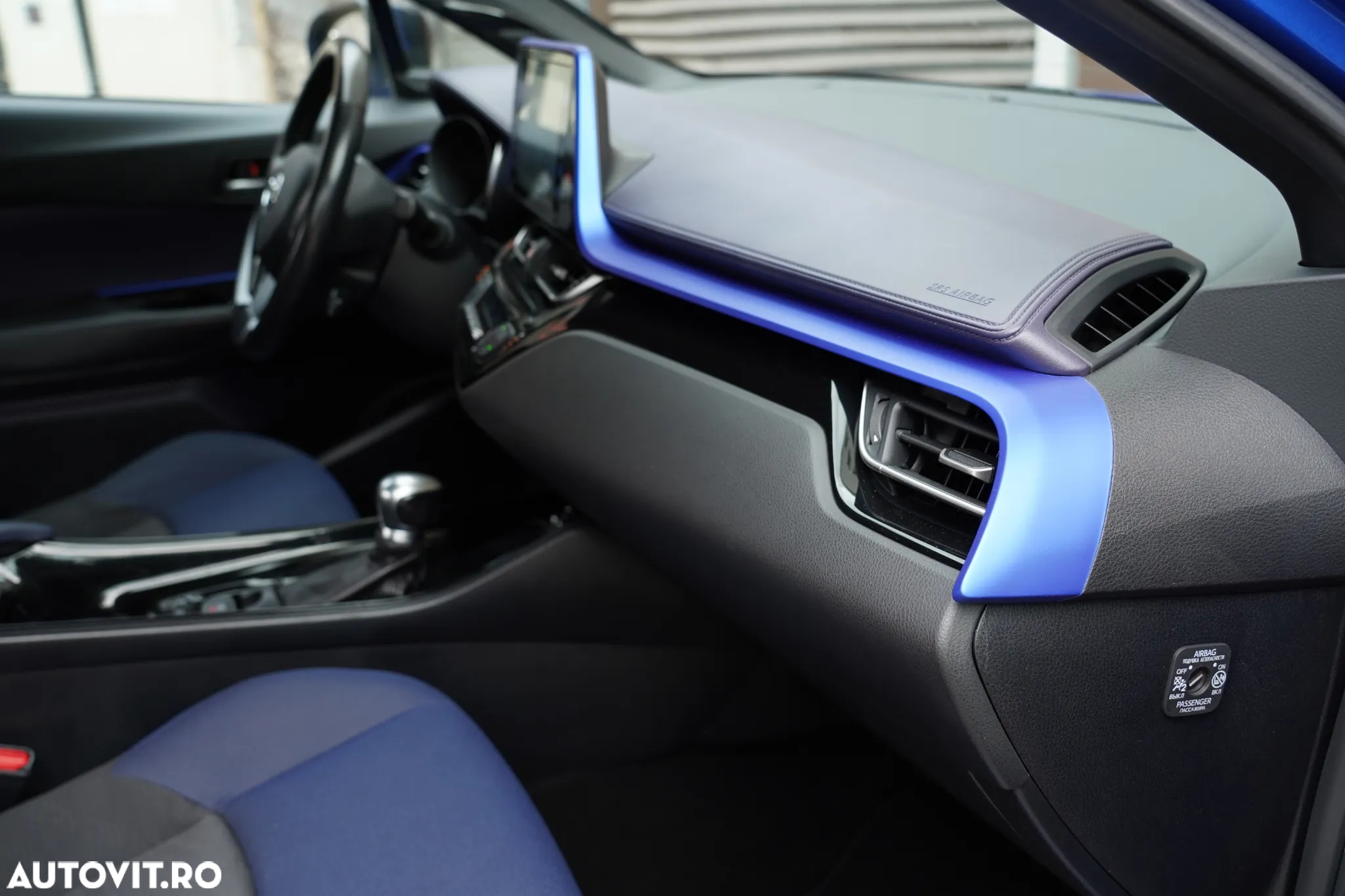 Toyota C-HR 1.8 HSD 122 CP 4x2 CVT Style - 10