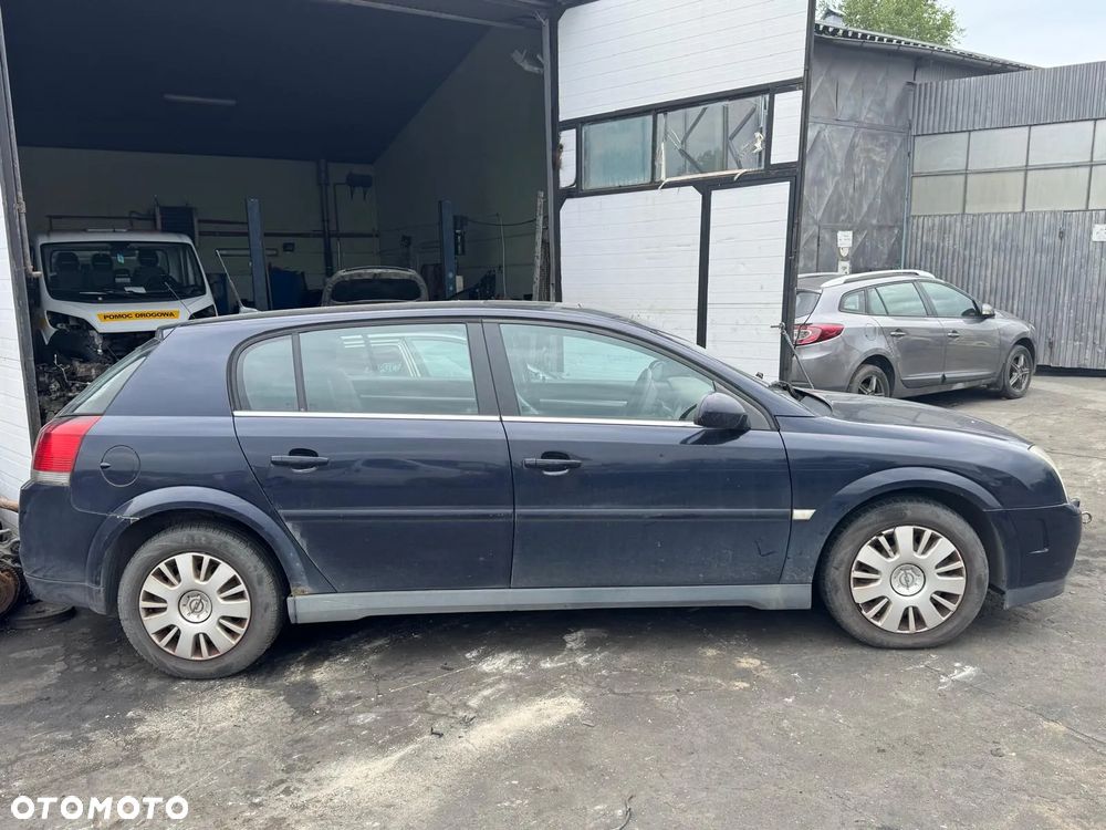 Opel Signum 2004 poj. 2.2 DTI 125 KM - samochód cały na części - 5