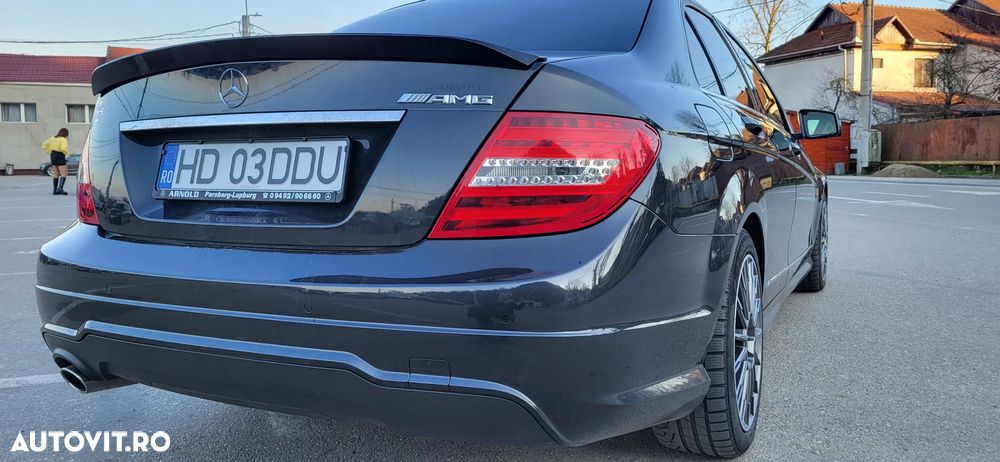 Mercedes-Benz C 220 CDI Avantgarde Edition - 5