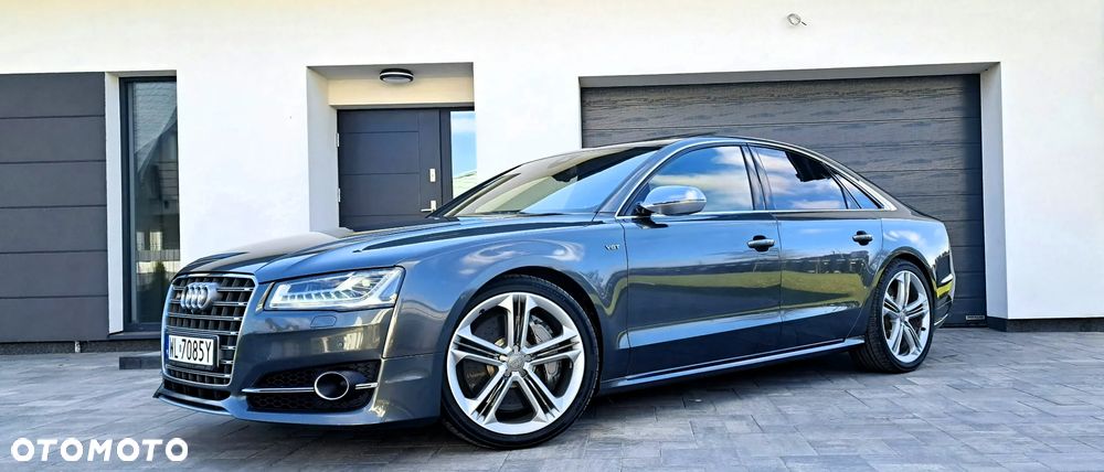 Audi S8 - 29