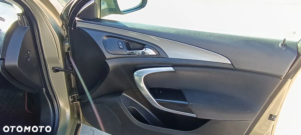 Opel Insignia - 13