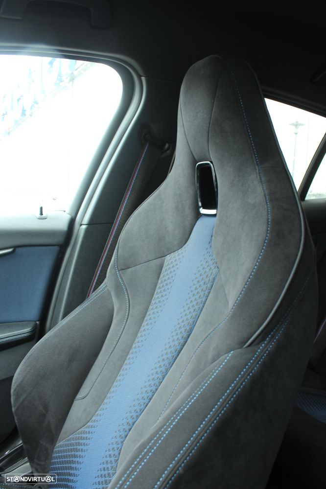 BMW M135i xDrive - 11