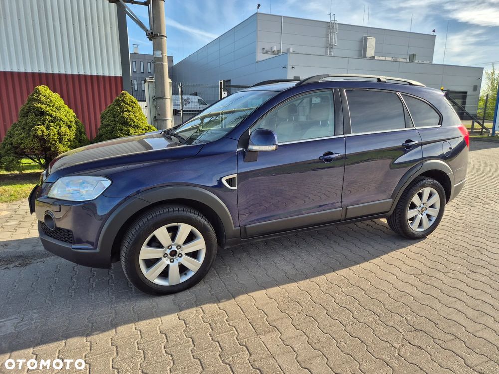 Chevrolet Captiva 2.0 d High - 21