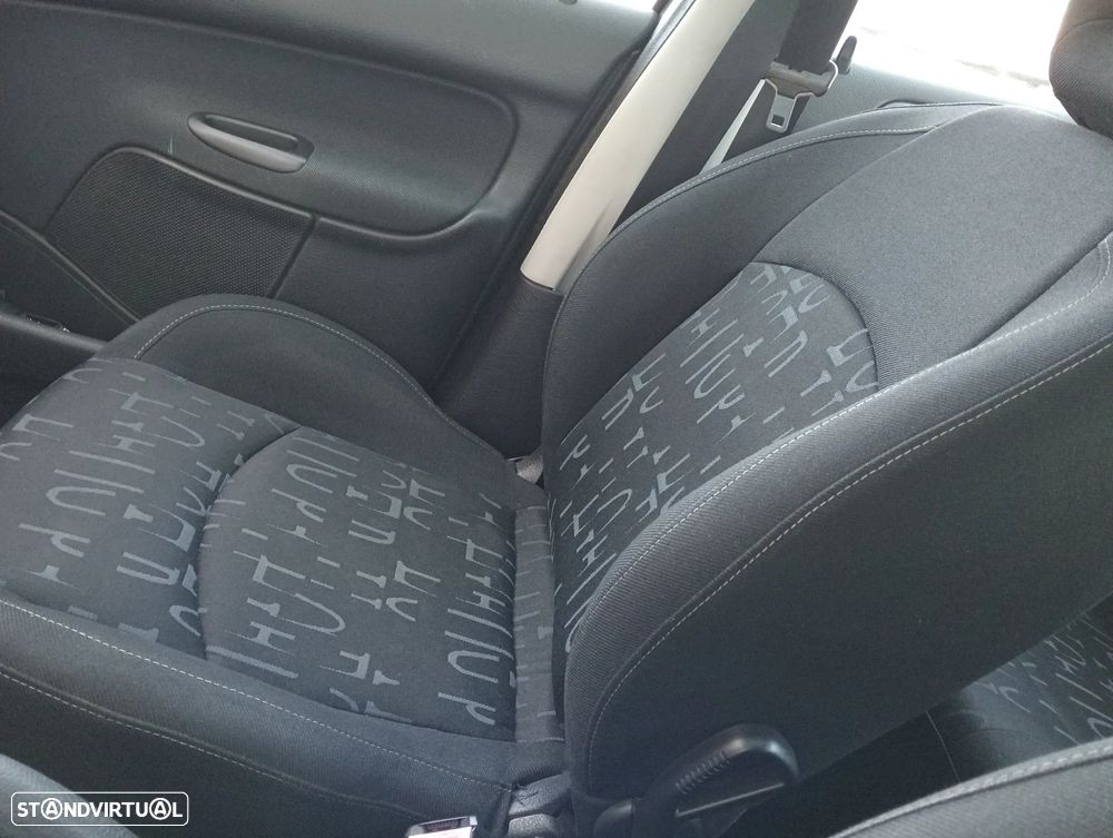 Peugeot 206 1.1 Black & Silver - 5