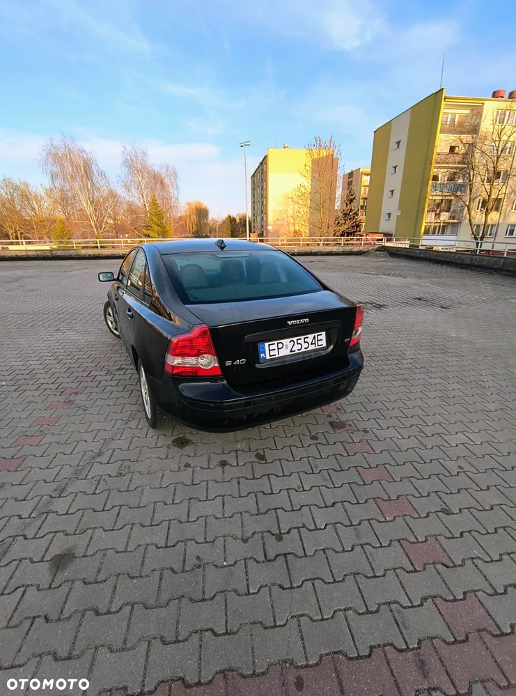 Volvo S40 2.4 Momentum - 4
