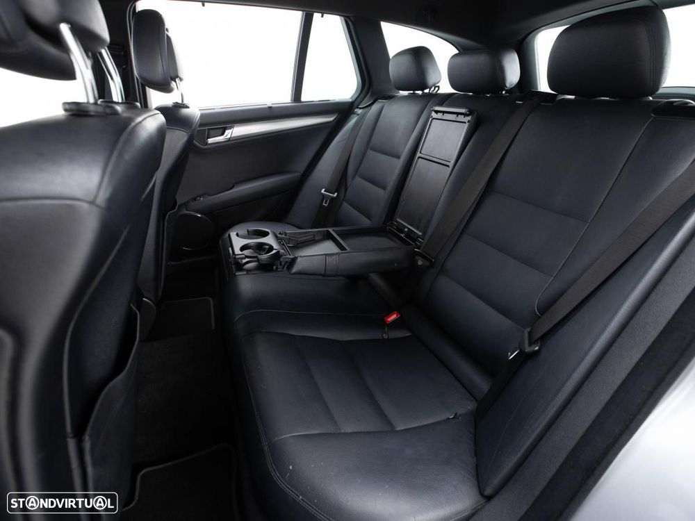 Mercedes-Benz C 250 - 10