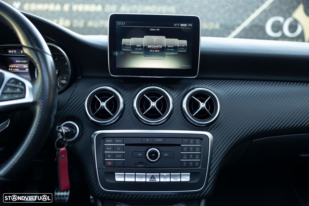 Mercedes-Benz A 180 d AMG Line - 12