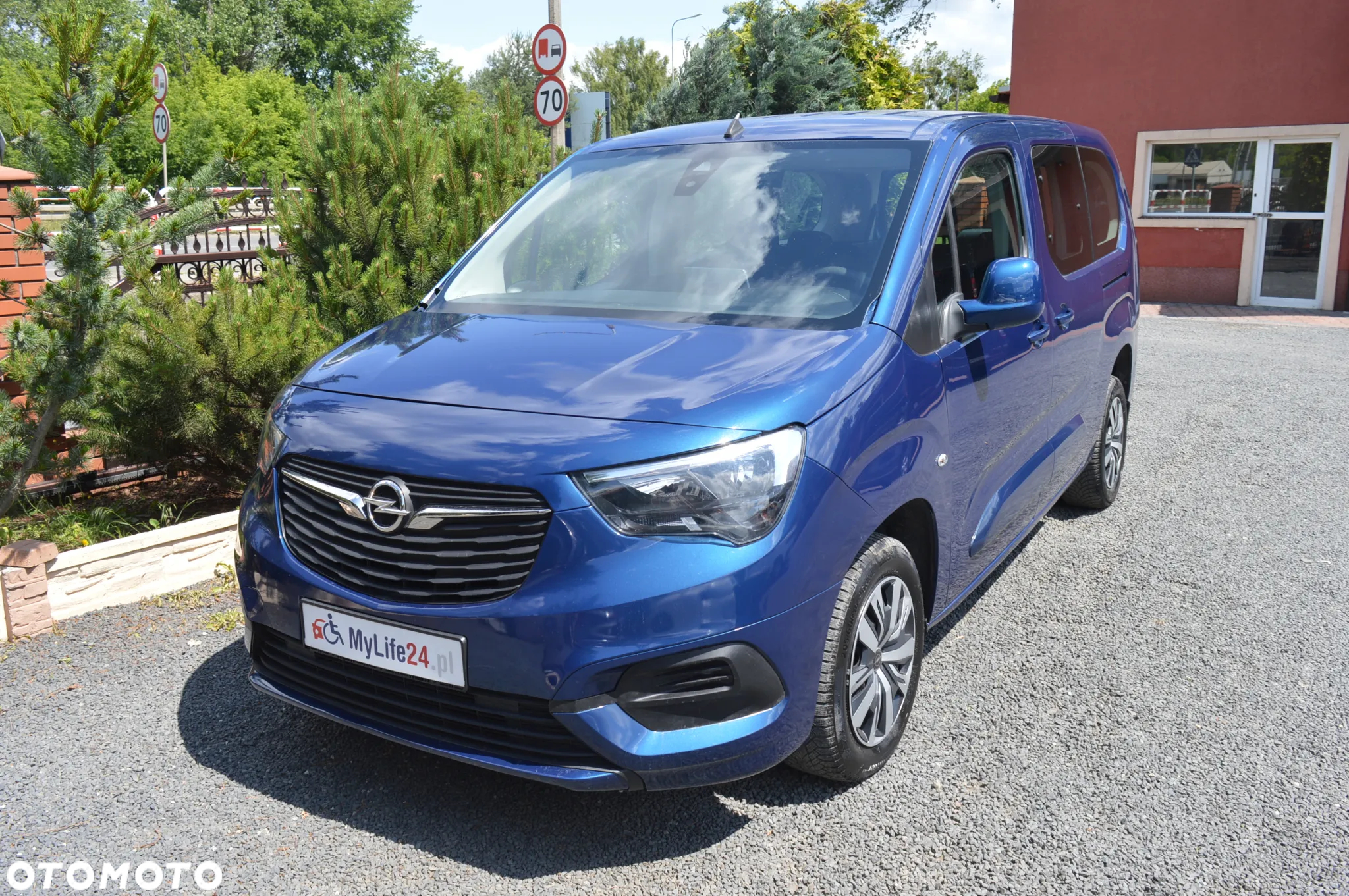 Opel Combo Life XL 1.2 Turbo Essentia S&S - 21