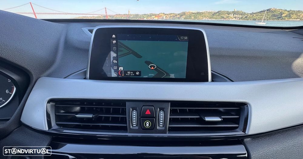 BMW X1 16 d sDrive Line Sport - 6