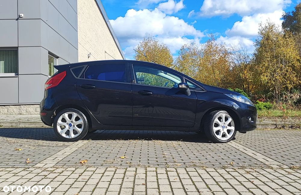 Ford Fiesta 1.25 Champions Edition - 8