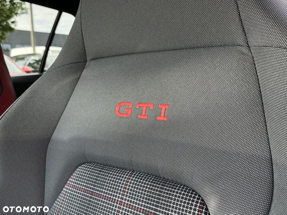 Volkswagen Golf 2.0 TSI GTI DSG - 35