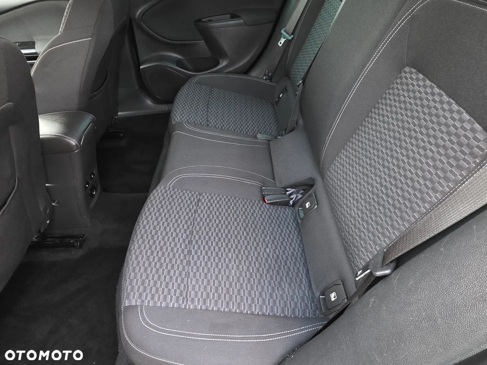 Opel Astra 1.4 Turbo Edition - 25