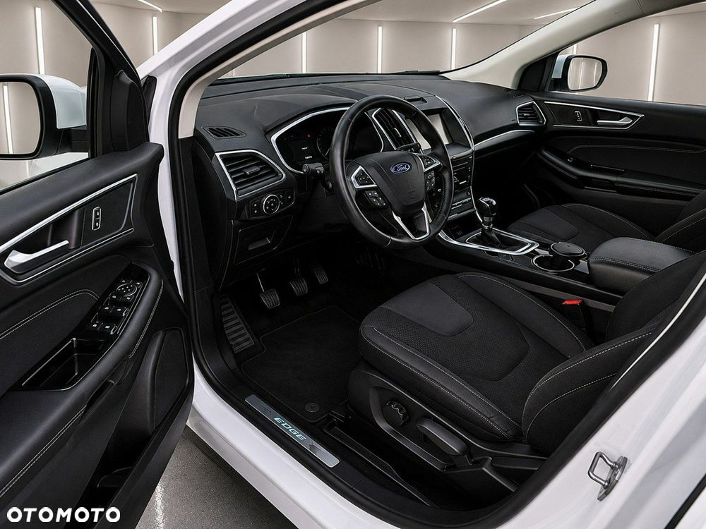 Ford Edge - 9