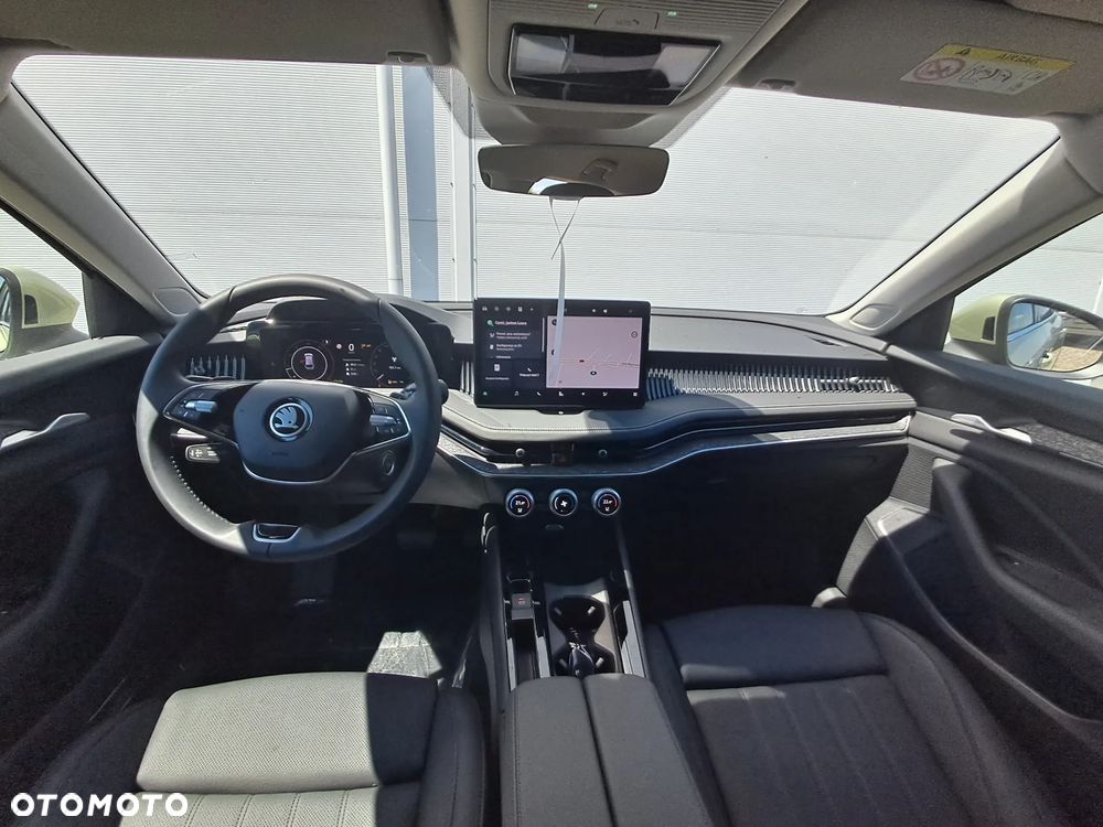 Skoda Superb 2.0 TDI SCR Selection DSG - 10