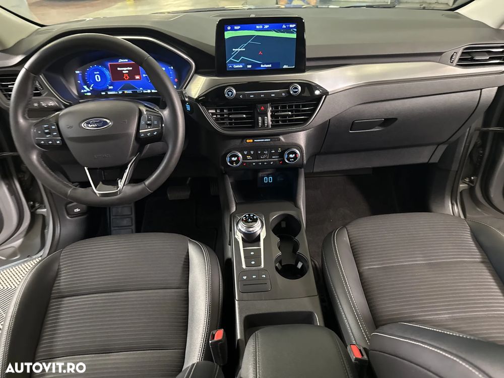 Ford Kuga - 10