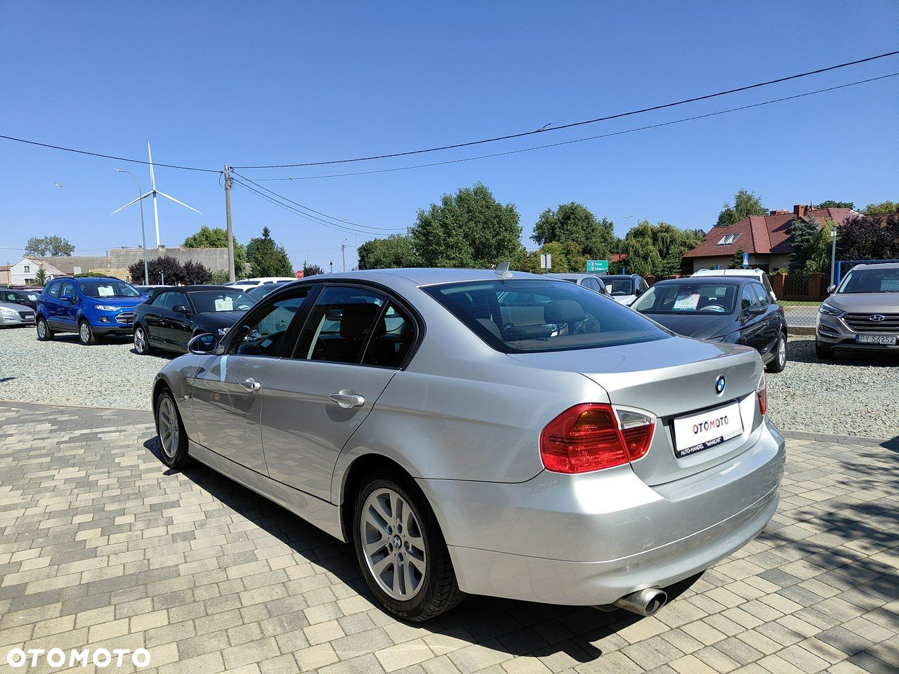 BMW Seria 3 318i - 4