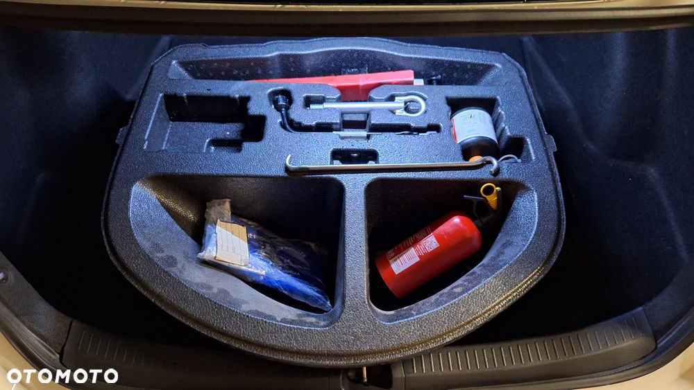 Toyota Corolla 1.6 Active - 22