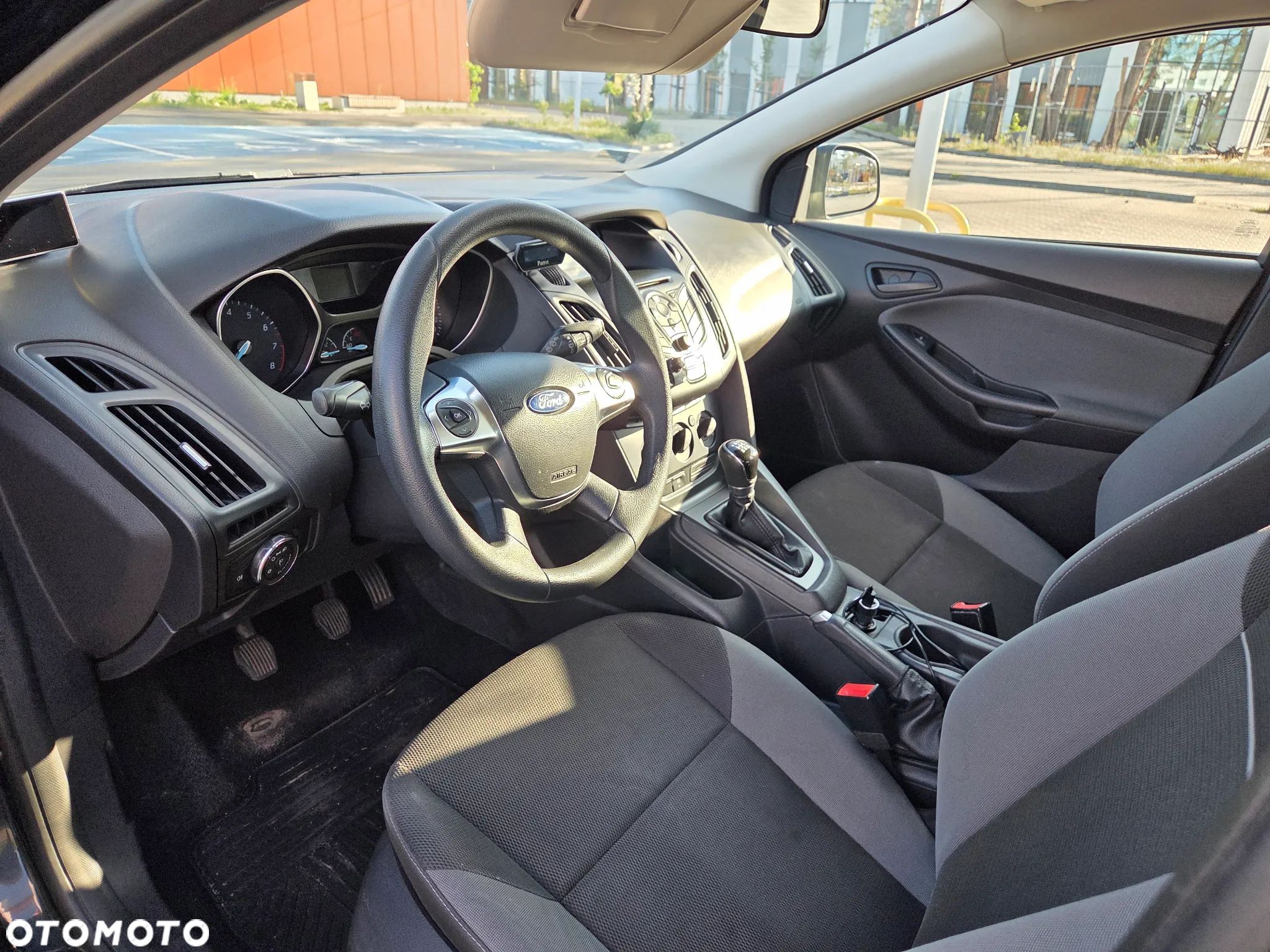 Ford Focus 1.6 Trend - 15