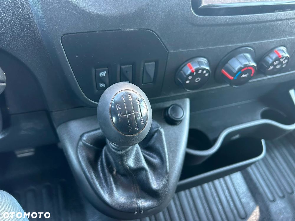 Renault Master 2.3 DCI 130KM DOKA Brygadówka 7 OSÓB DŁUGA SKRZYNIA **Klima**2018R**DOKA**Dubel kabina**Super stan** - 16