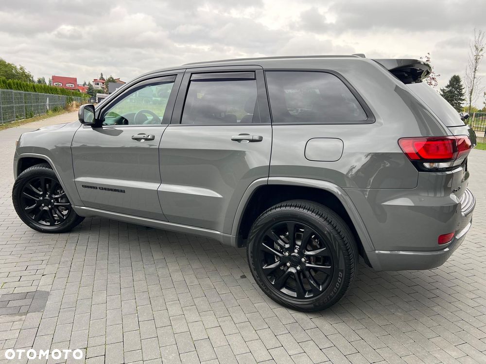 Jeep Grand Cherokee - 3