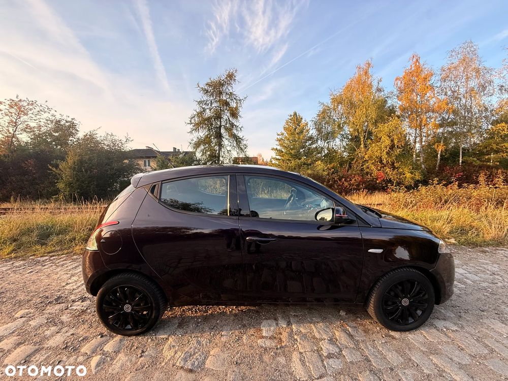 Lancia Ypsilon 1.2 8V Elefantino S&S - 5