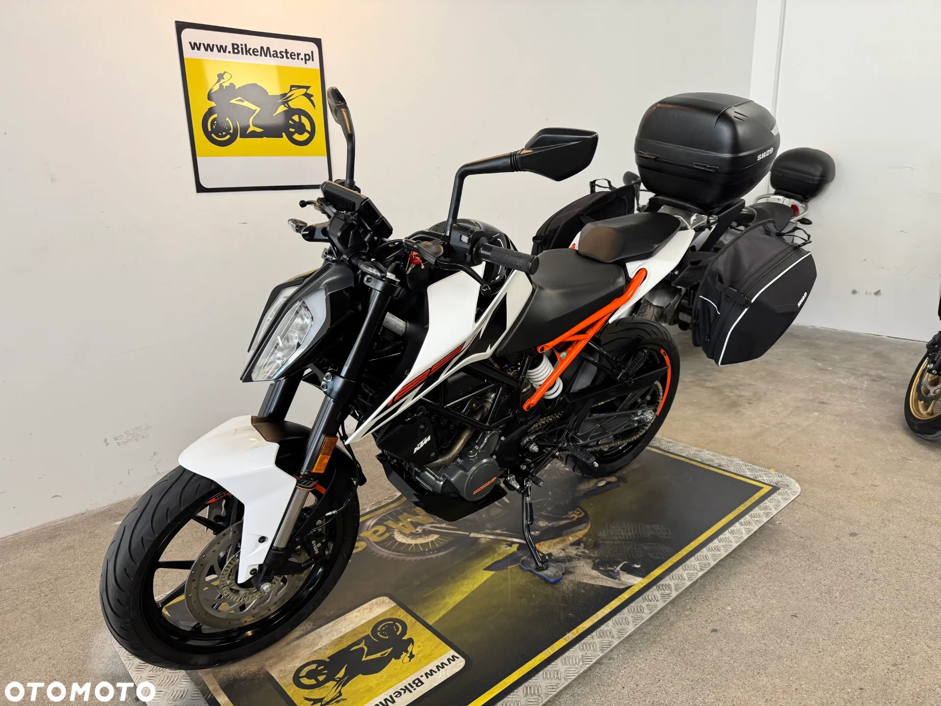KTM Duke - 4