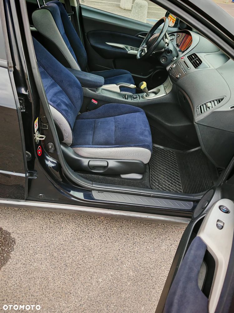 Honda Civic 1.8 Executive - 16