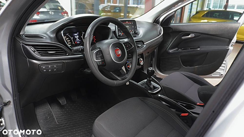Fiat Tipo 1.4 16v Lounge EU6d - 13