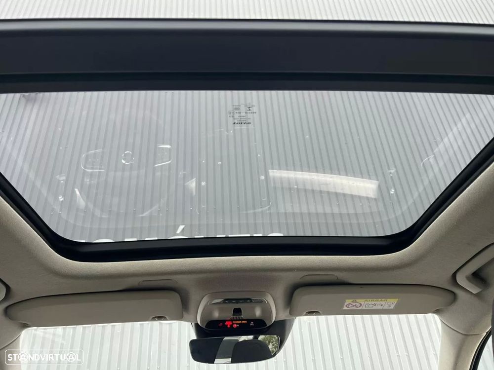 Volvo XC 40 1.5 T3 Momentum Core Geartronic - 12