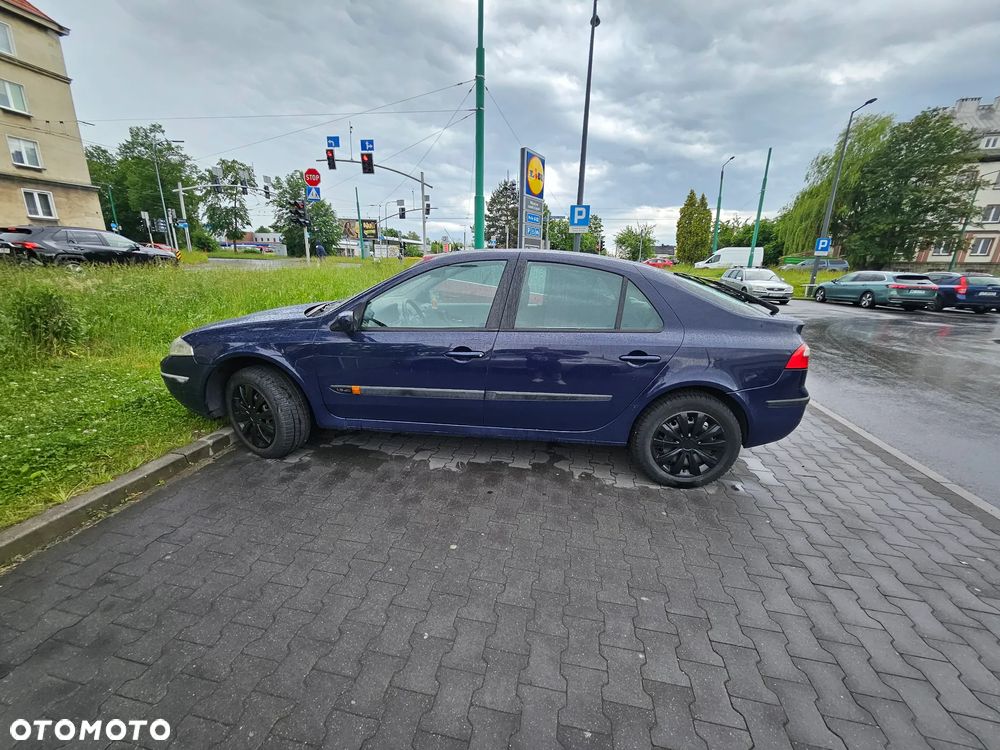 Renault Laguna 1.9 dCi Authentique - 7