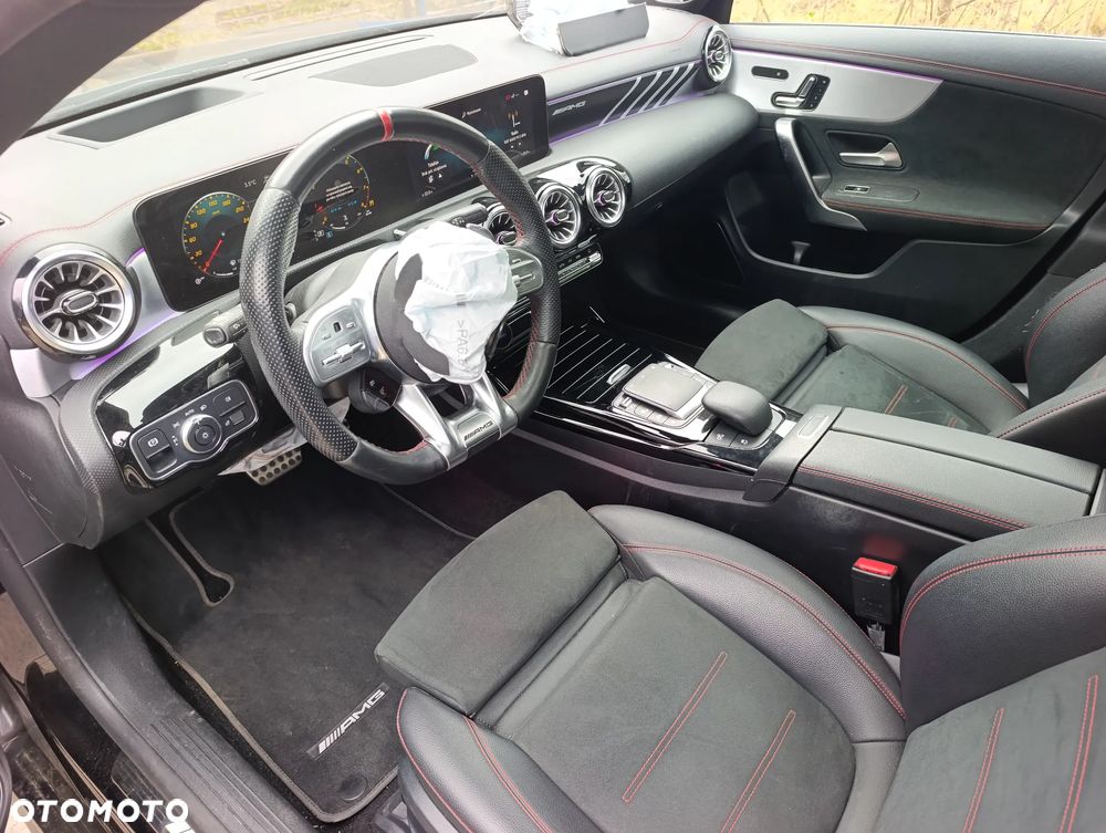 Mercedes-Benz CLA AMG 45 4Matic+ B AMG Speedsh 8G-DCT - 15