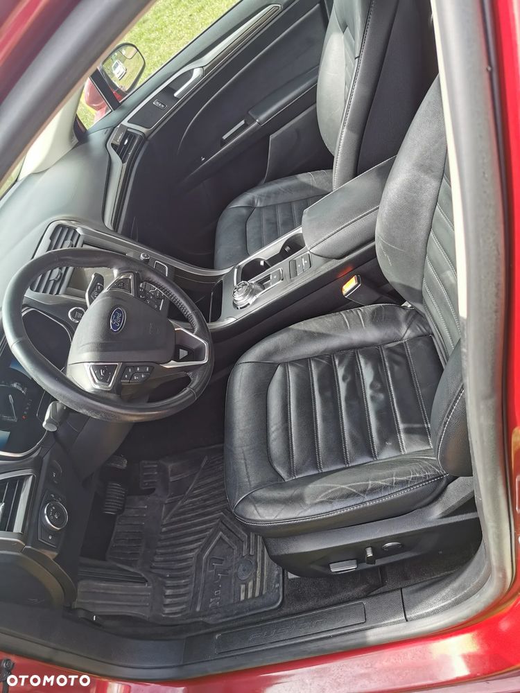 Ford Fusion - 11