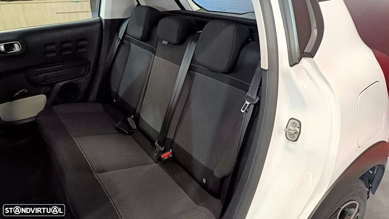 Citroën C3 1.2 PureTech Shine - 36