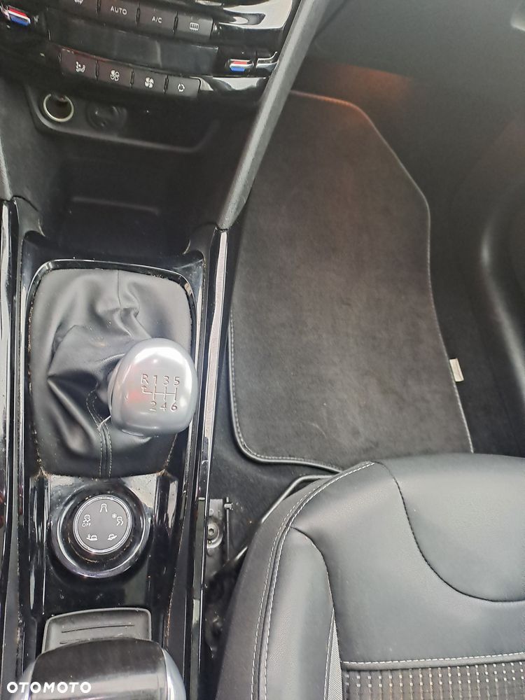 Peugeot 2008 BlueHDi FAP 120 STOP & START Crossway - 18