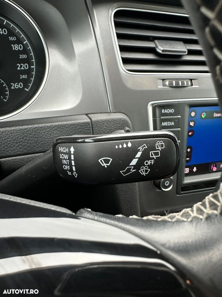 Volkswagen Golf - 12