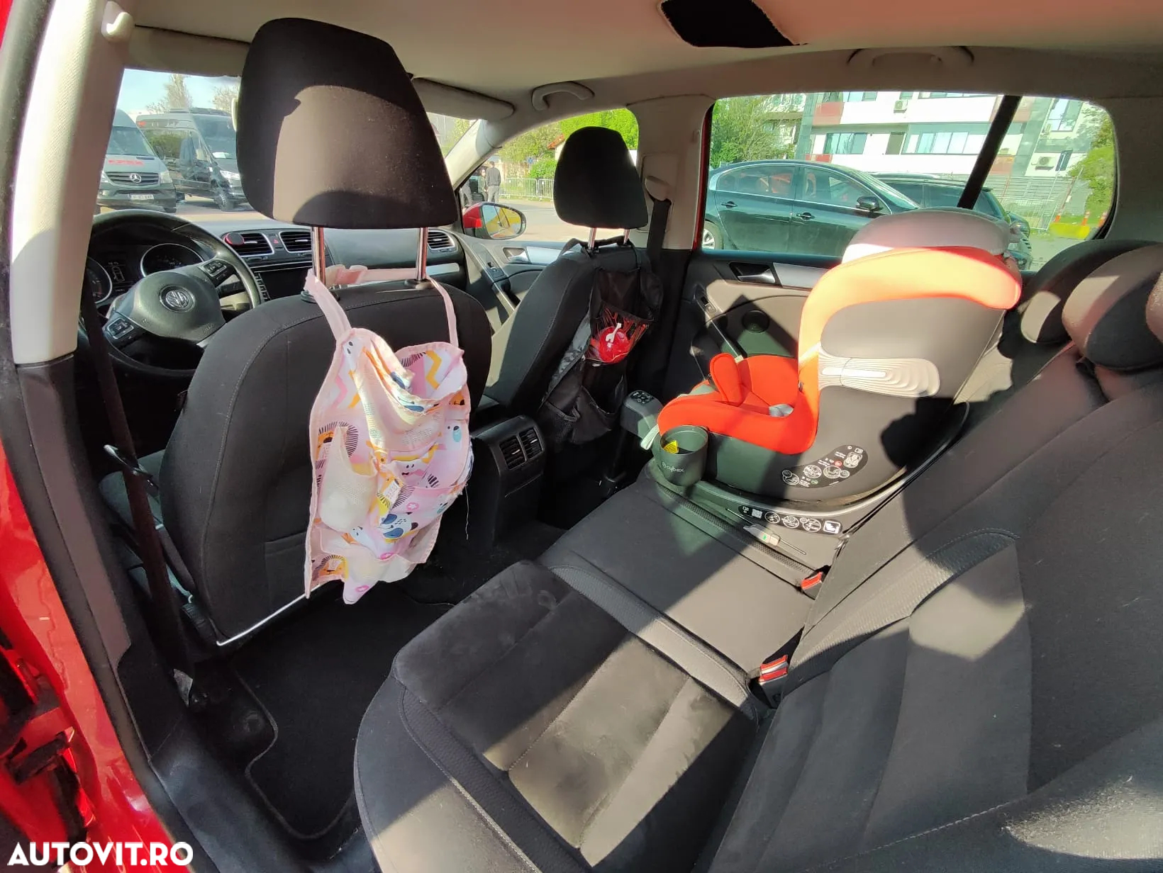 Volkswagen Golf 1.6 TDI DPF Highline - 10