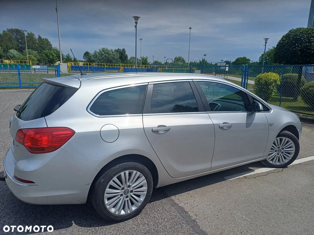 Opel Astra IV 1.6 CDTI Sport - 9