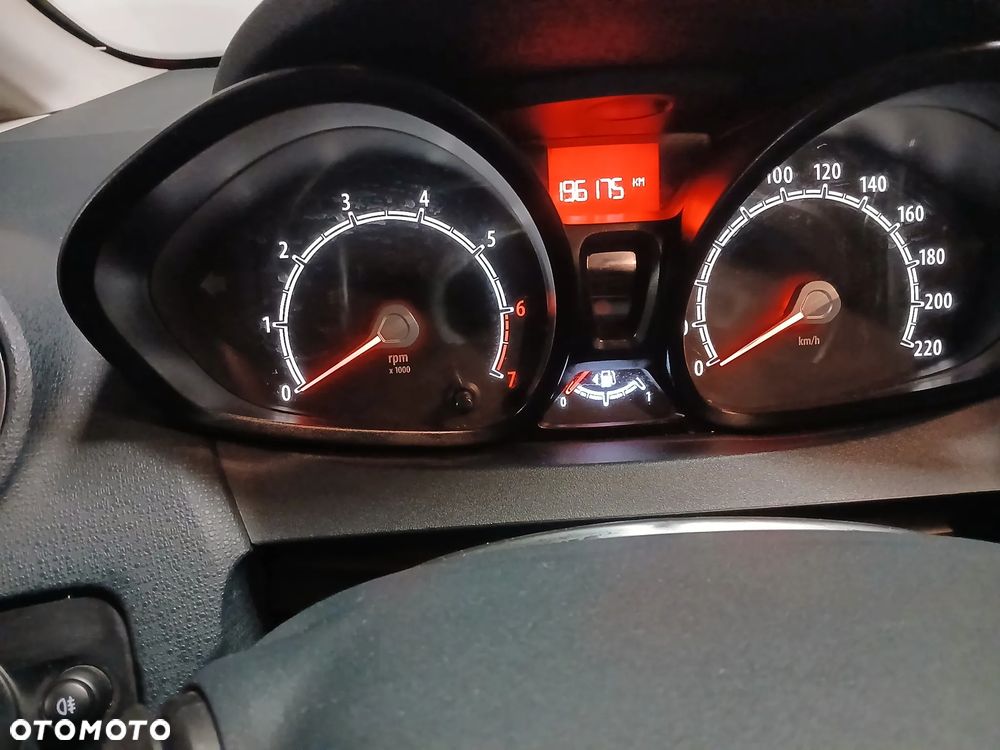 Ford Fiesta 1.25 Ambiente EU5 - 5