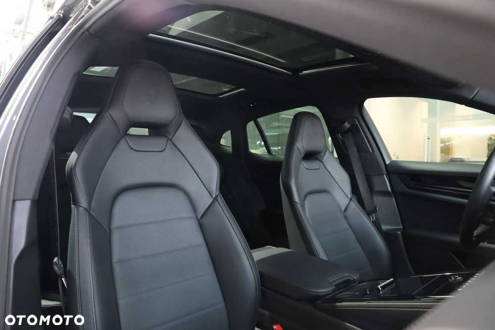 Porsche Panamera - 20