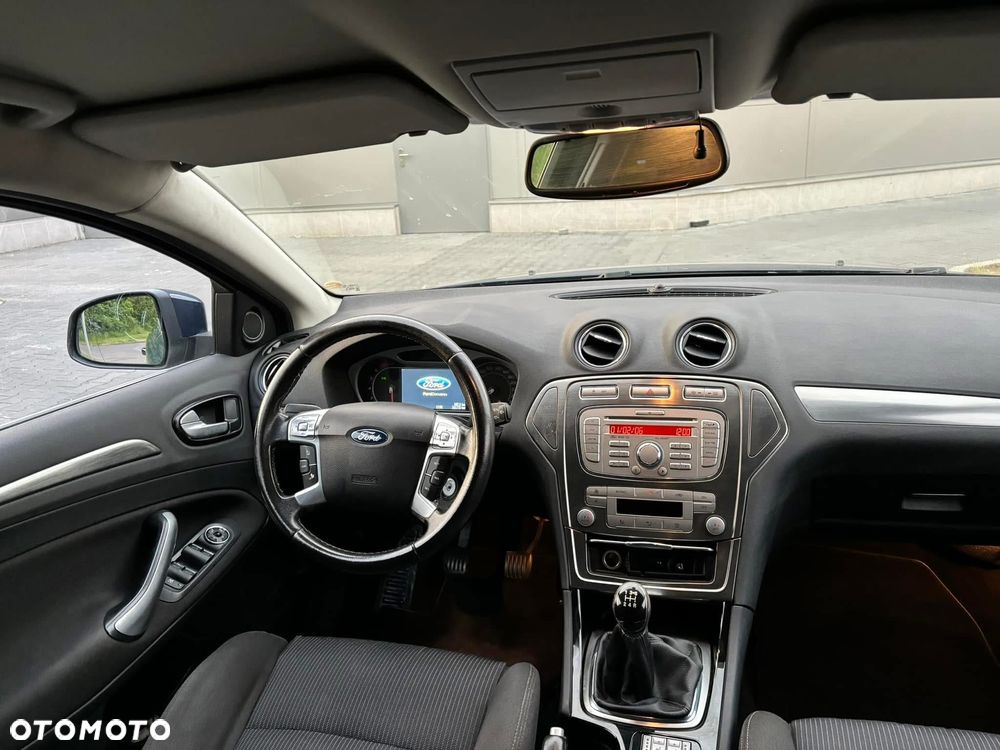 Ford Mondeo 2.0 Titanium - 10