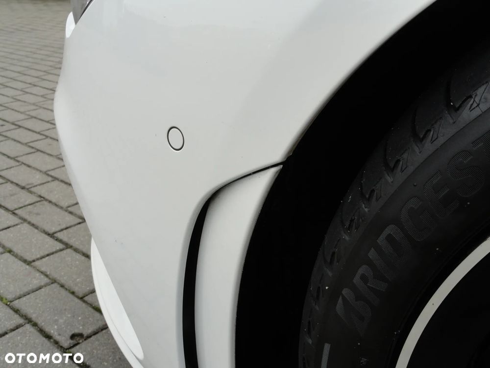 Mercedes-Benz CLA 200 7G-DCT AMG Line Advanced Plus - 28