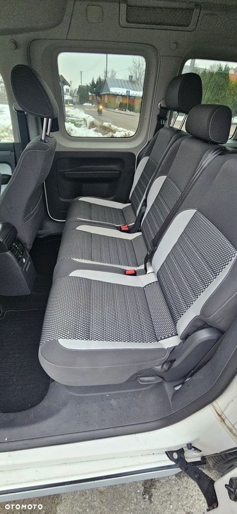 Volkswagen Caddy Cross Trendline 4Motion - 11